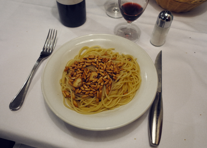 The Swedish Chef: Spaghetti with garlic and pine nuts